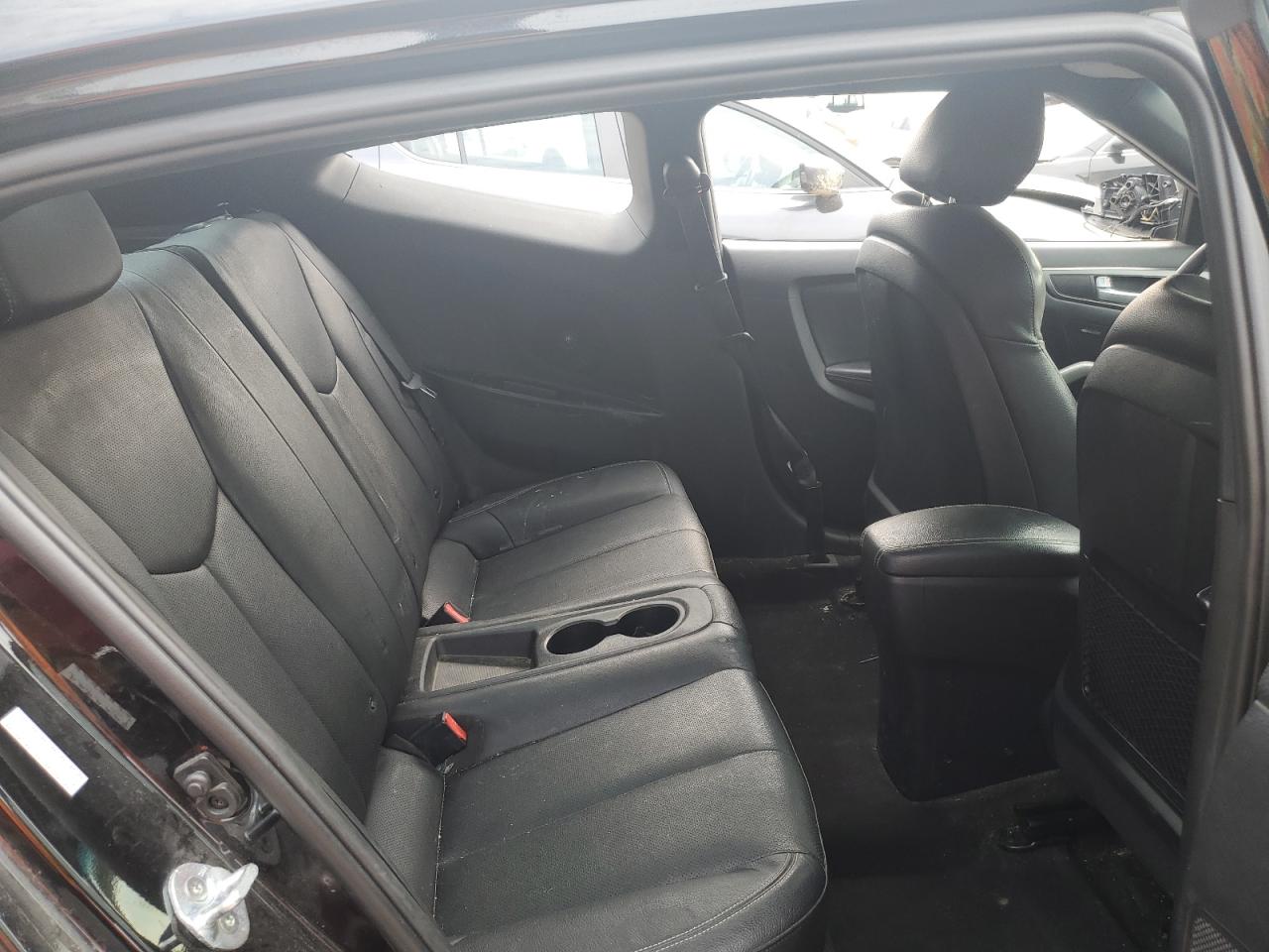 KMHTC6AE3GU252986 2016 Hyundai Veloster Turbo