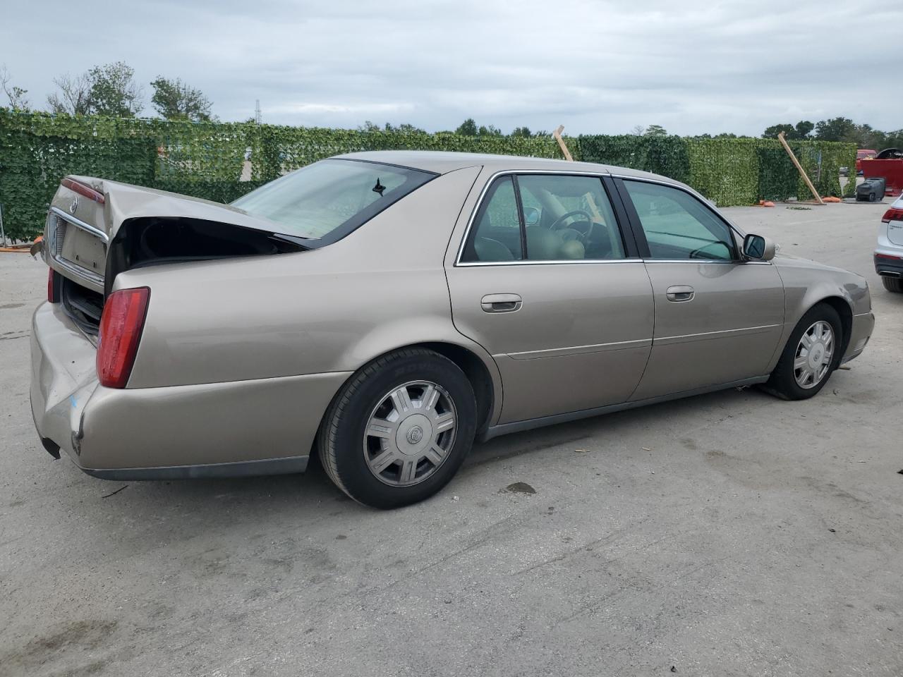 1G6KD54Y64U202272 2004 Cadillac Deville