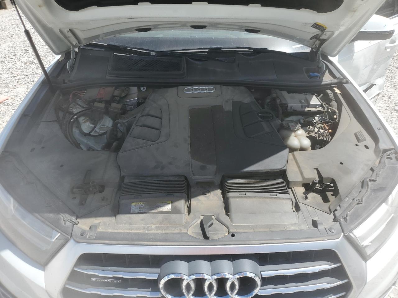 WA1VABF76JD028716 2018 Audi Q7 Prestige