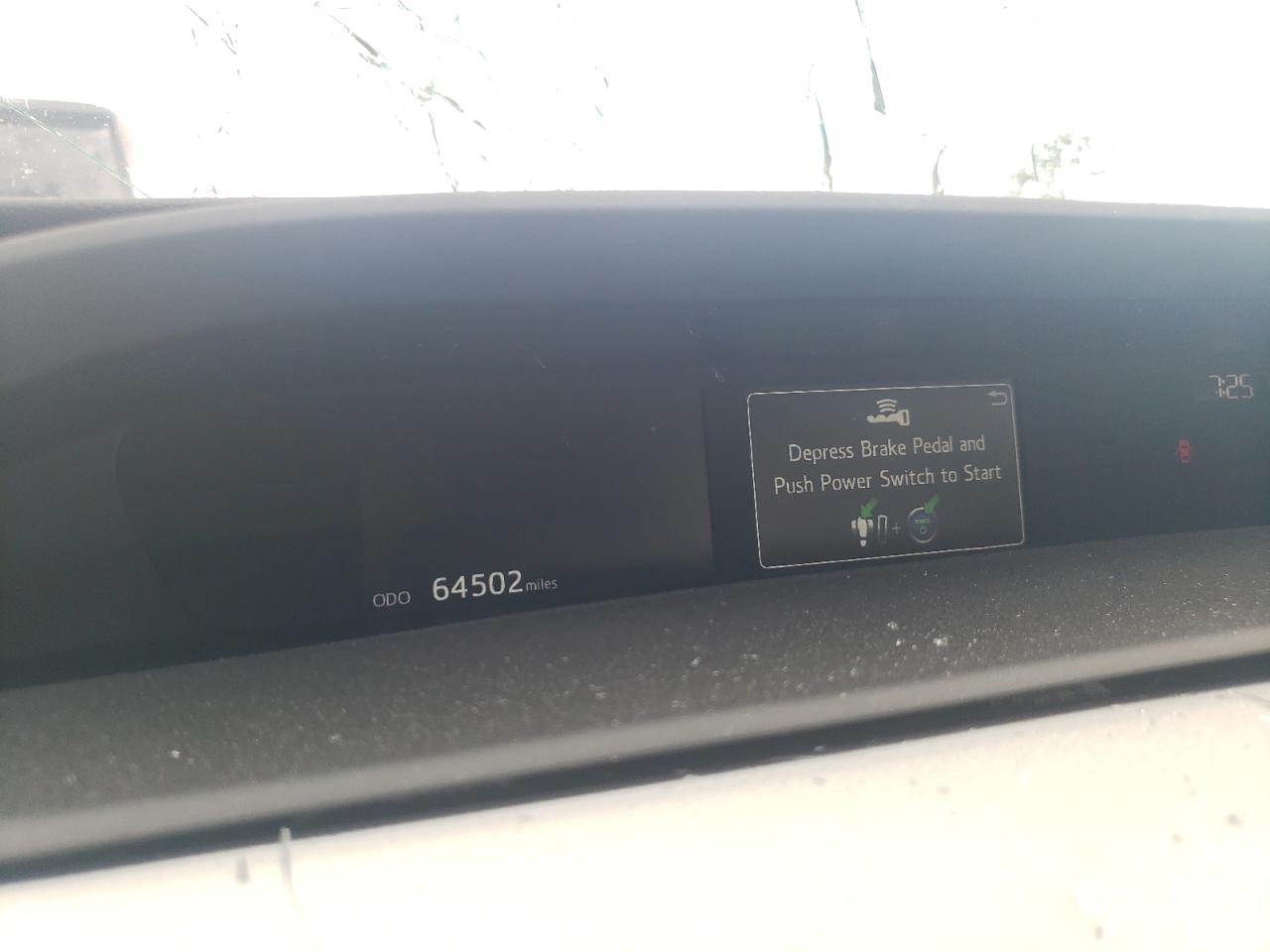 JTDKBRFU9J3065172 2018 Toyota Prius