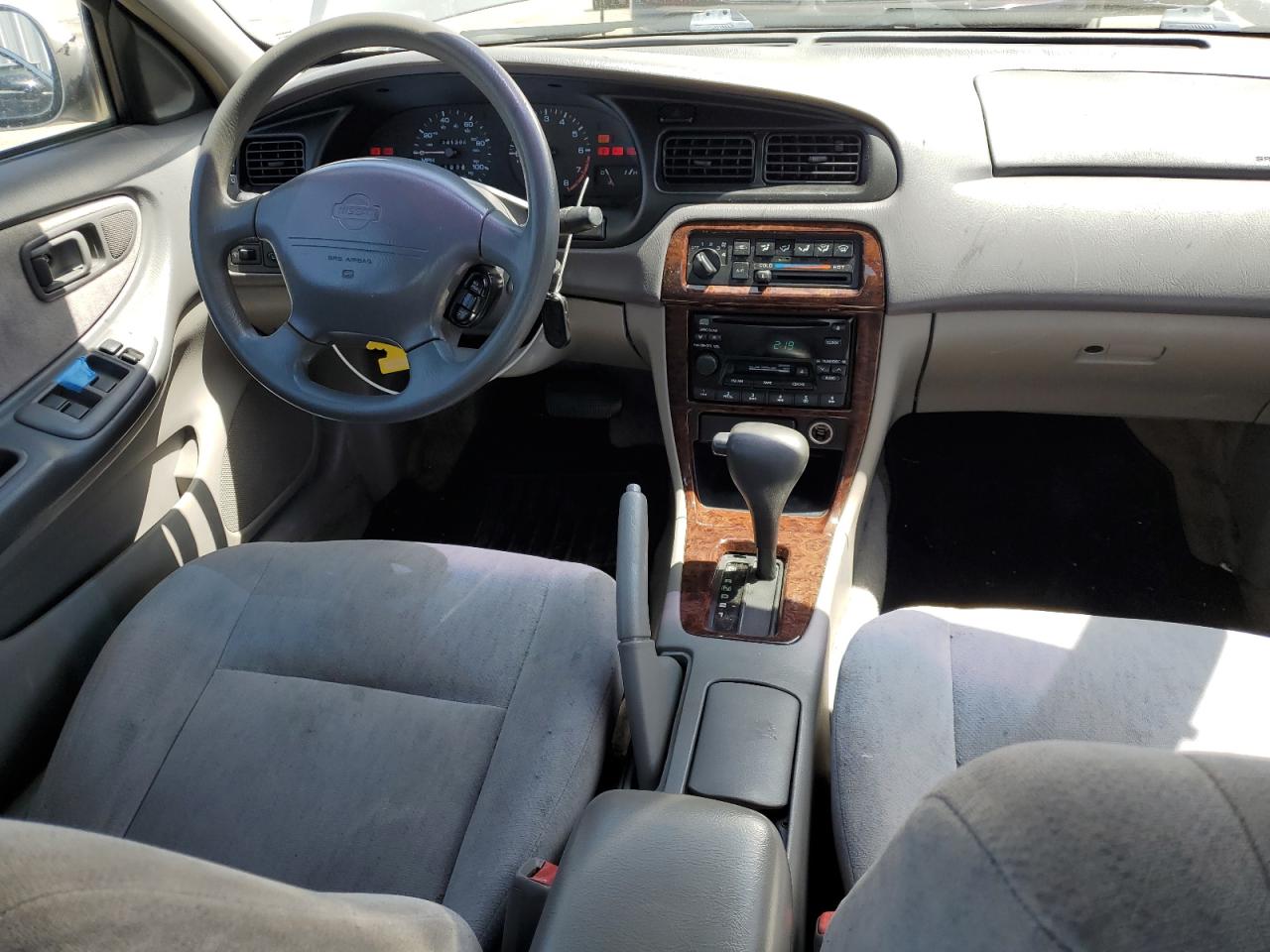 1N4DL01D2XC144948 1999 Nissan Altima Xe