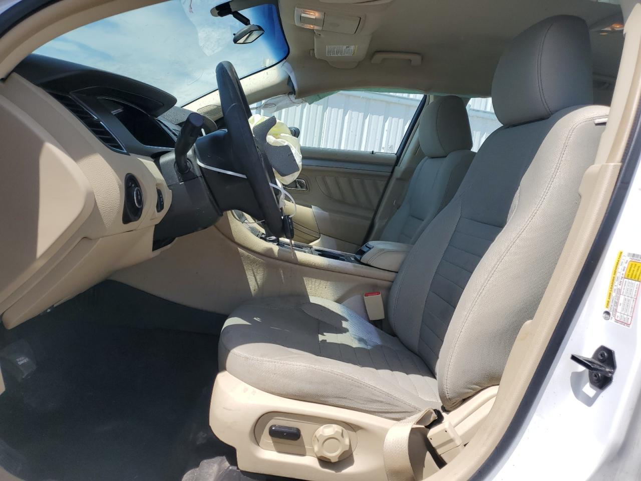 1FAHP2D84HG119799 2017 Ford Taurus Se