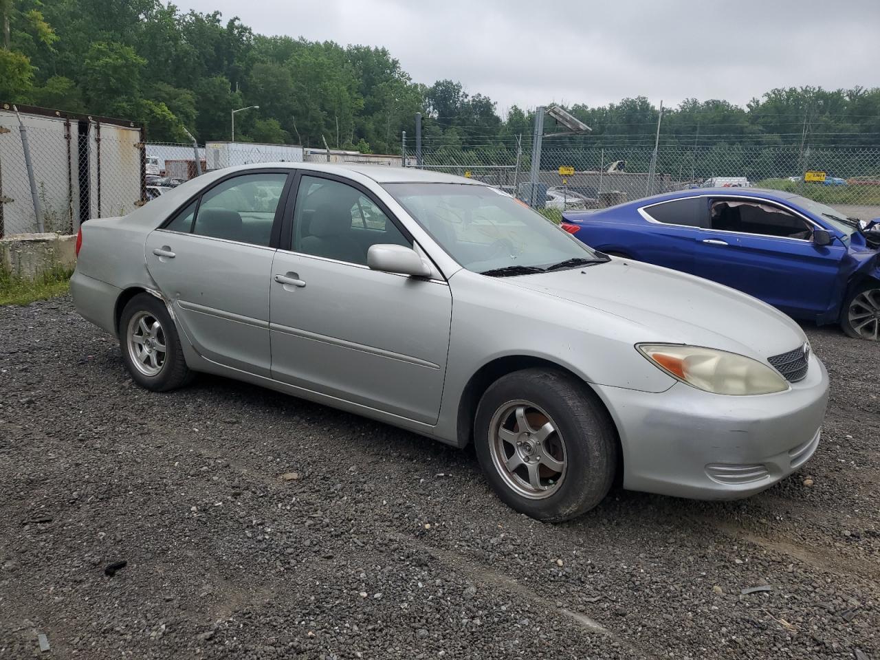 4T1BE32K02U105669 2002 Toyota Camry Le