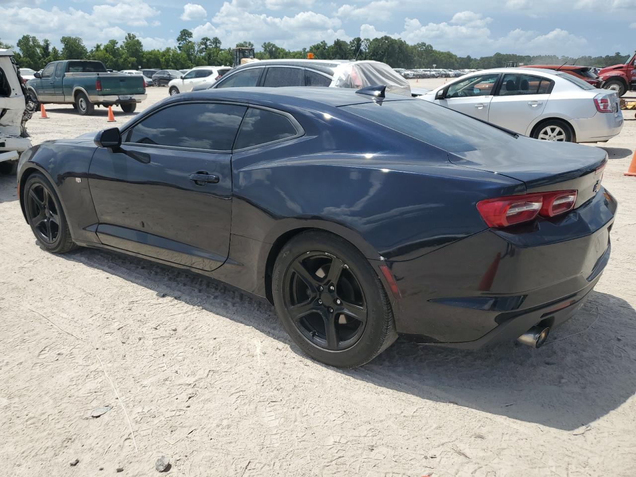 2020 Chevrolet Camaro Ls vin: 1G1FB1RS5L0117777