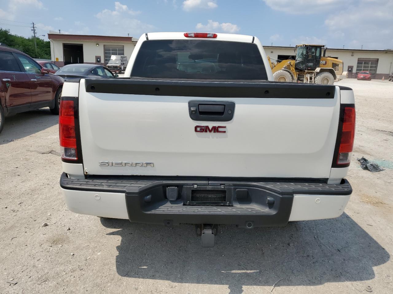 2013 GMC Sierra K1500 Denali vin: 3GTP2XE23DG266366