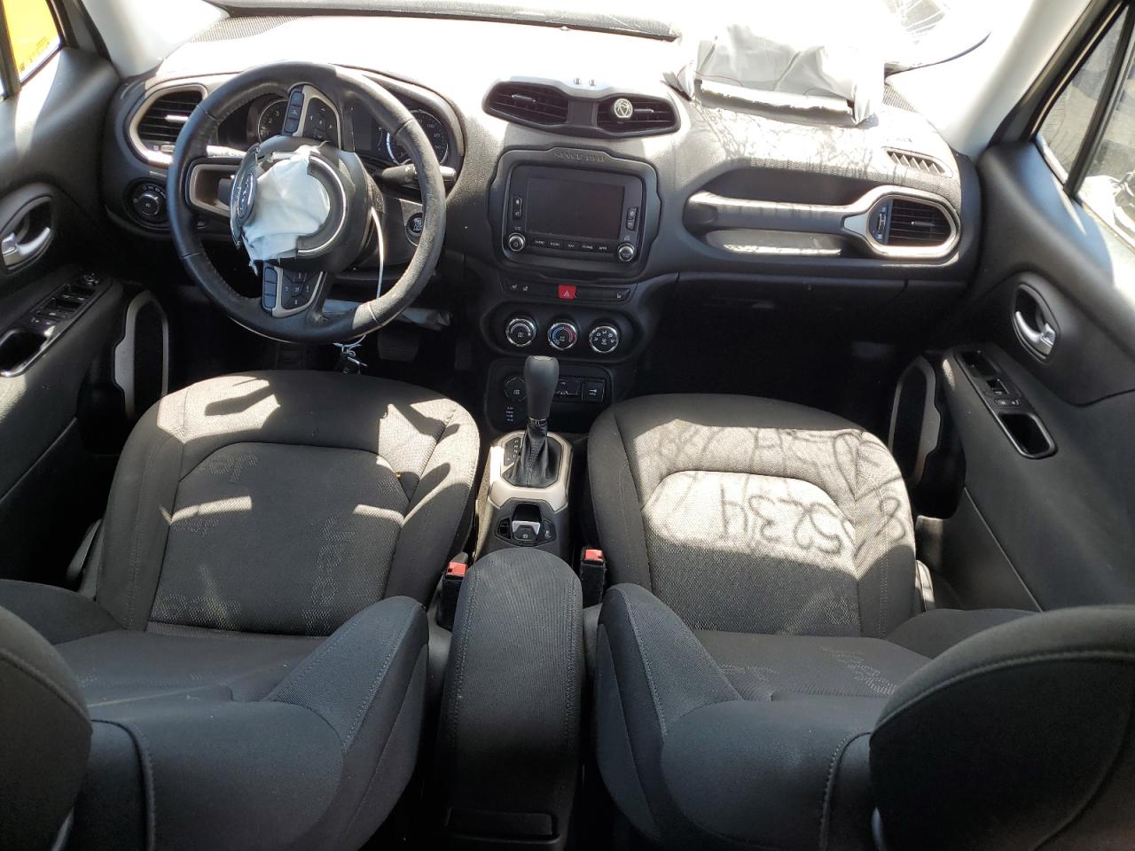 ZACCJBBT1GPE25566 2016 Jeep Renegade Latitude