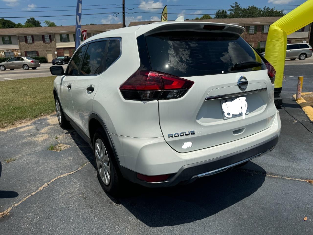 2019 Nissan Rogue S vin: KNMAT2MT4KP521356