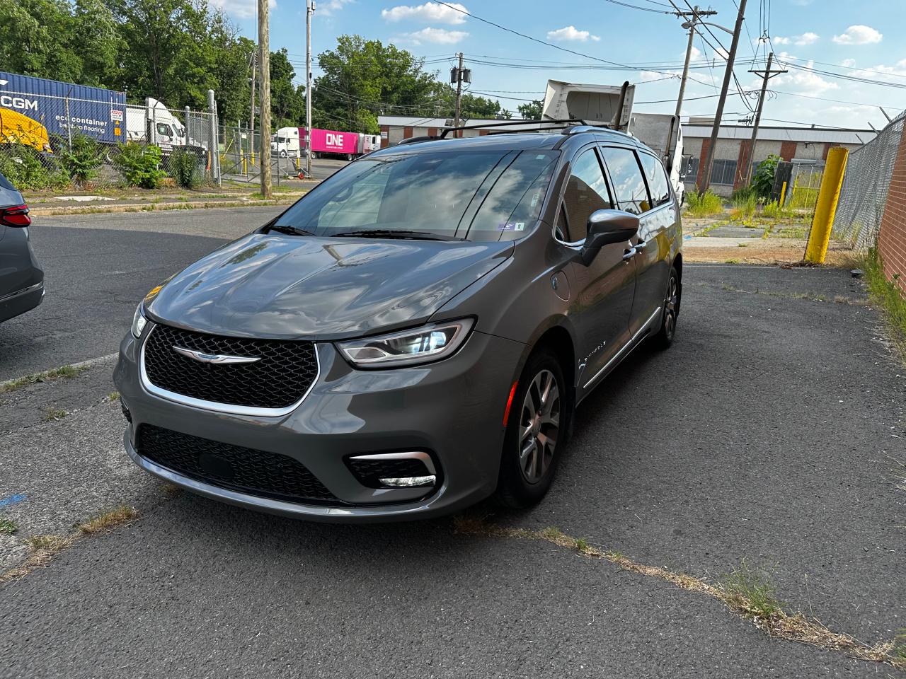 2021 Chrysler Pacifica Hybrid Pinnacle vin: 2C4RC1N76MR548347