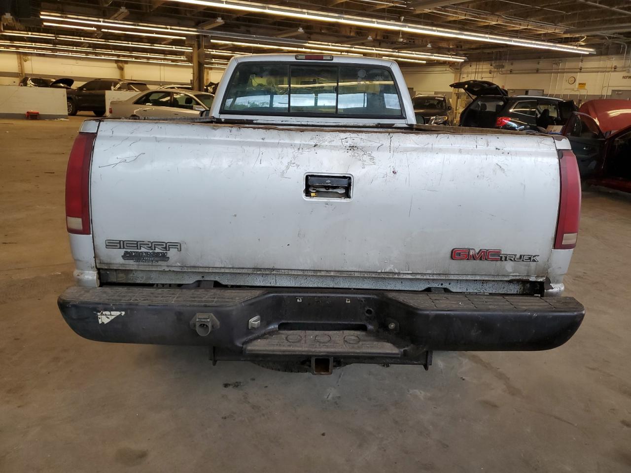 1GTGC24R0TZ544945 1996 GMC Sierra C2500