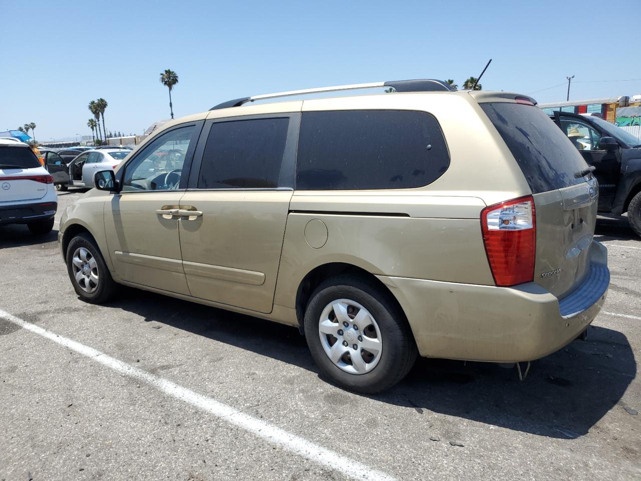 Lot #2818550332 2010 KIA SEDONA LX