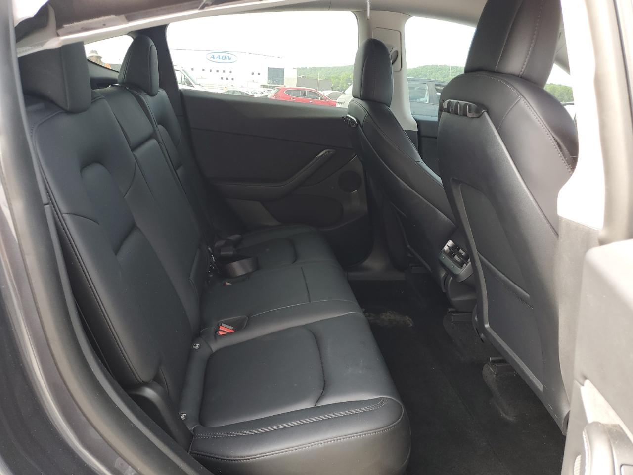 5YJYGDEE0MF188410 2021 Tesla Model Y