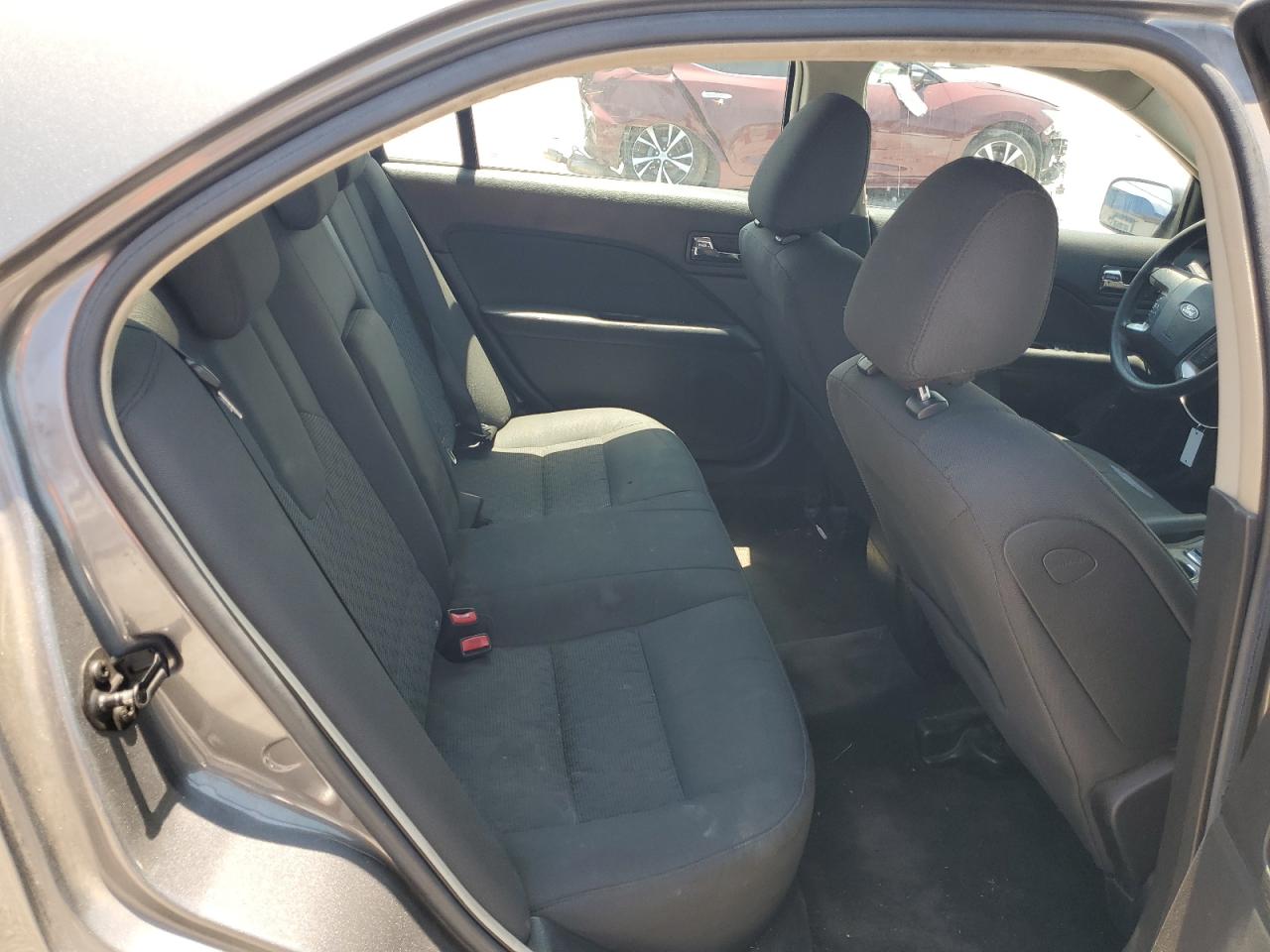 3FAHP0HA1AR338218 2010 Ford Fusion Se