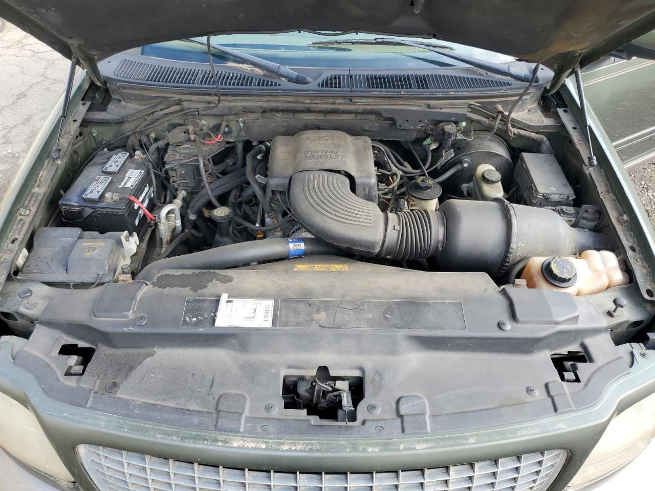 1FMRU176XYLB72229 2000 Ford Expedition Eddie Bauer