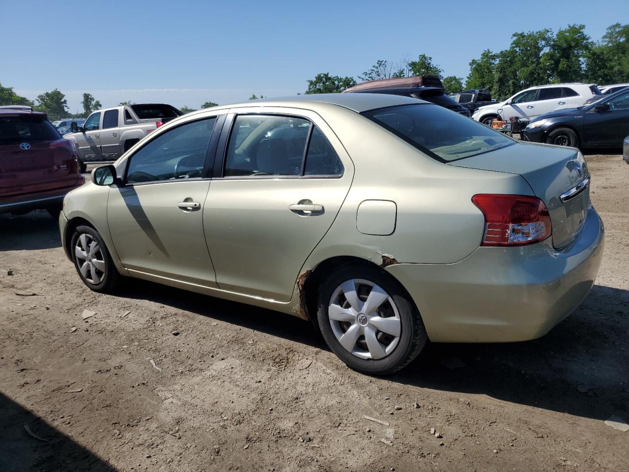 JTDBT923671035061 2007 Toyota Yaris