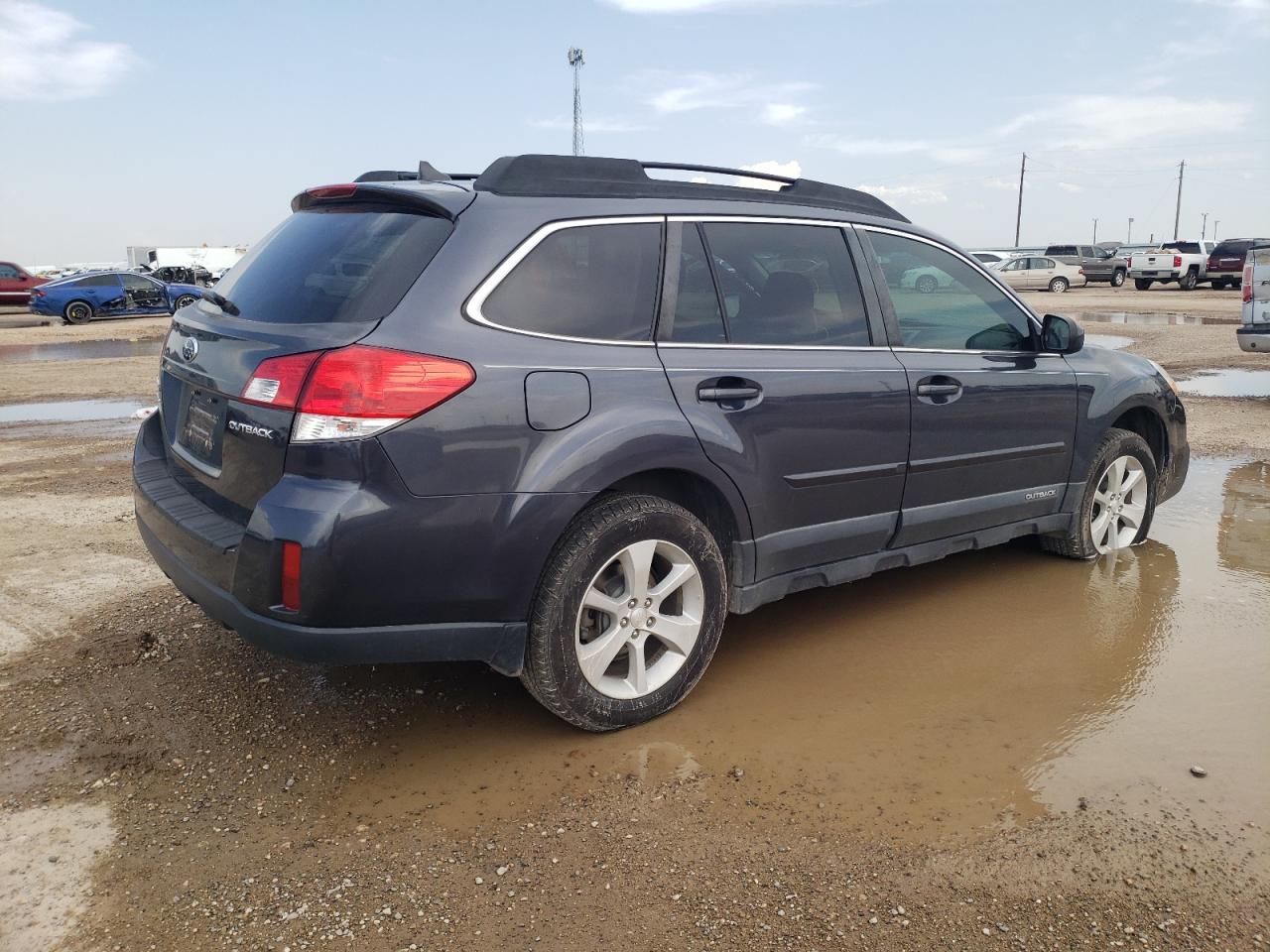 2013 Subaru Outback 2.5I Limited vin: 4S4BRCJC1D3207294