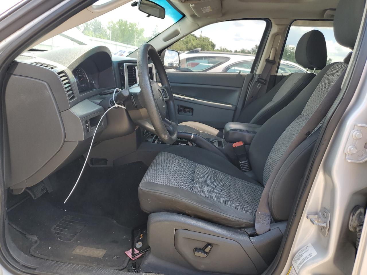 1J8GR48K19C554217 2009 Jeep Grand Cherokee Laredo