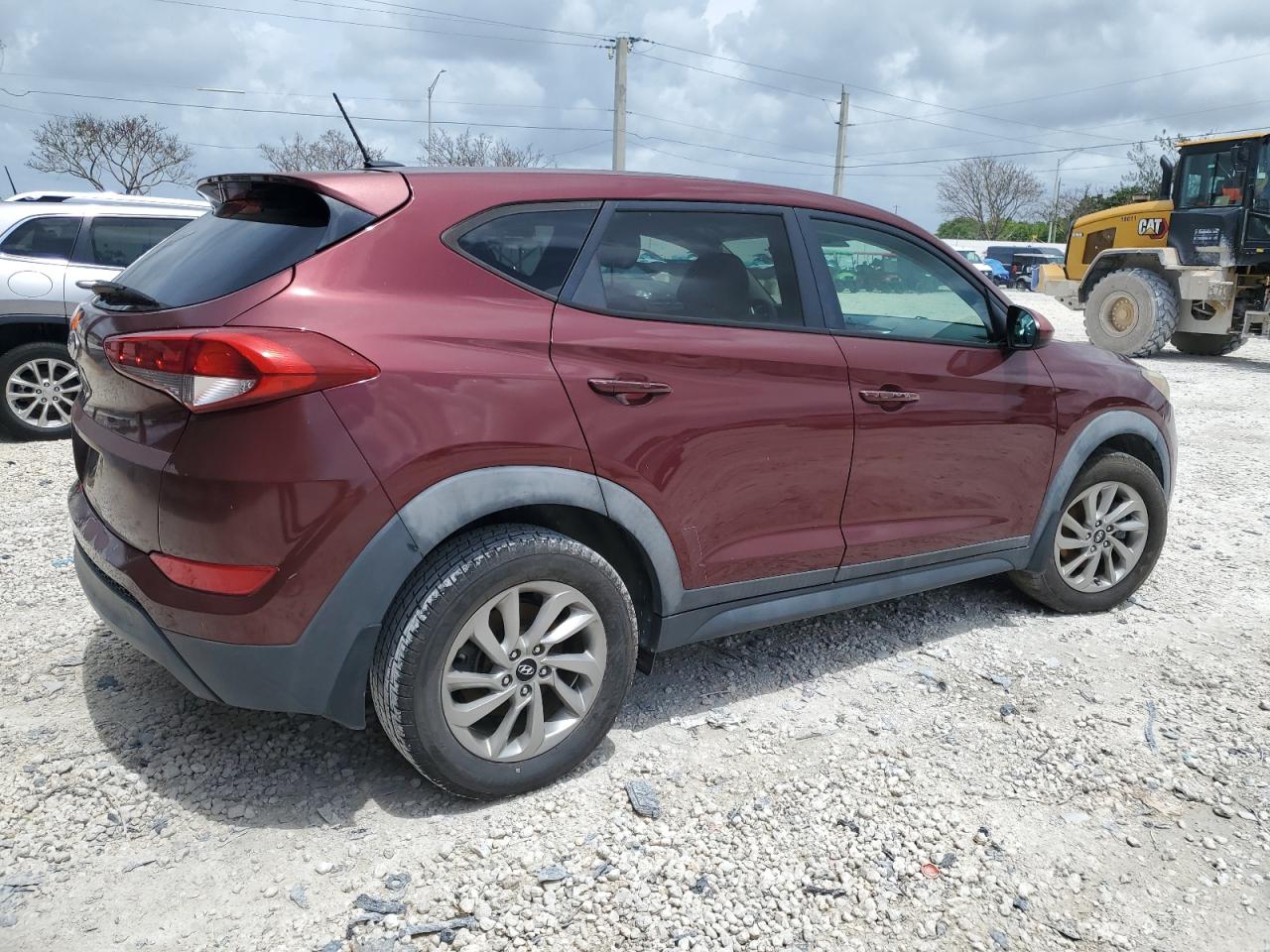 KM8J23A45GU056807 2016 Hyundai Tucson Se