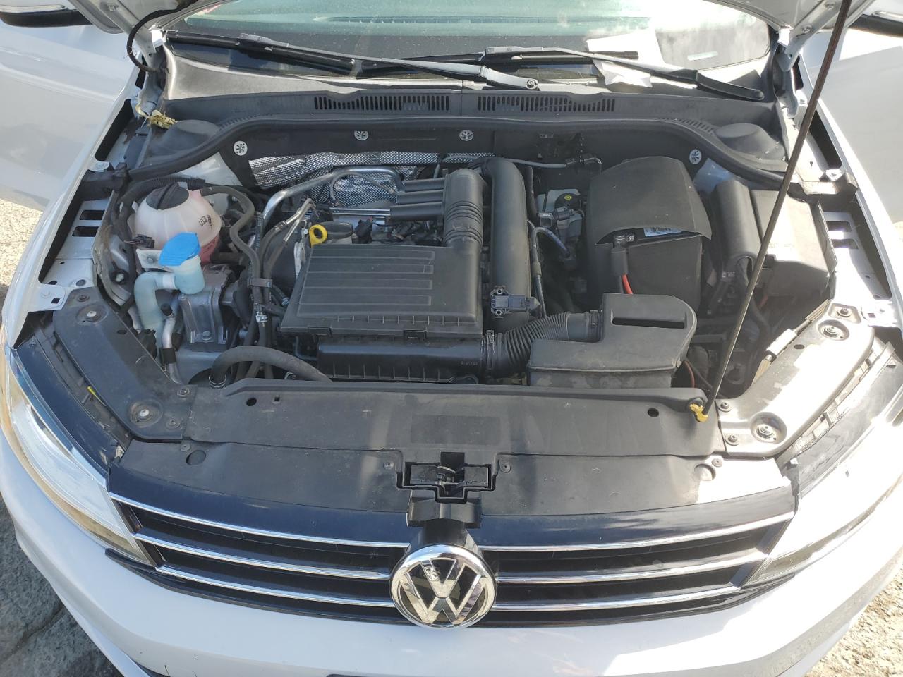 3VWDB7AJ2HM312645 2017 Volkswagen Jetta Se