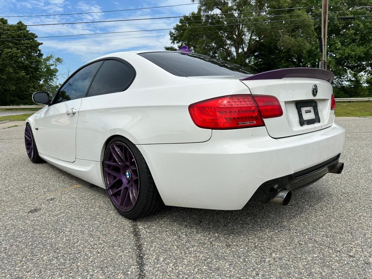 WBAKF9C57BE672112 2011 BMW 335 Xi