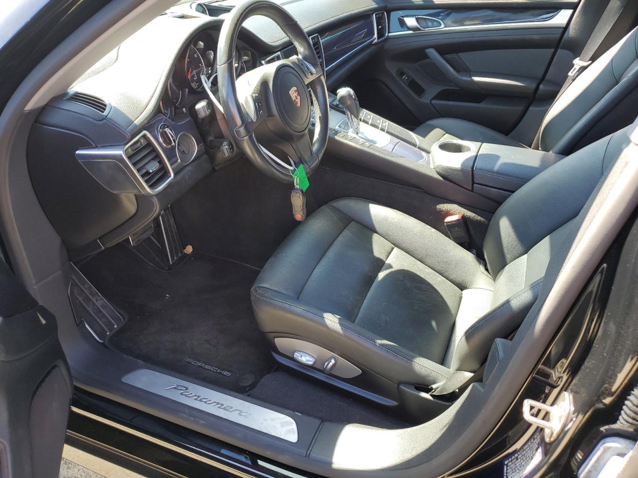 WP0AA2A71EL015167 2014 Porsche Panamera 2