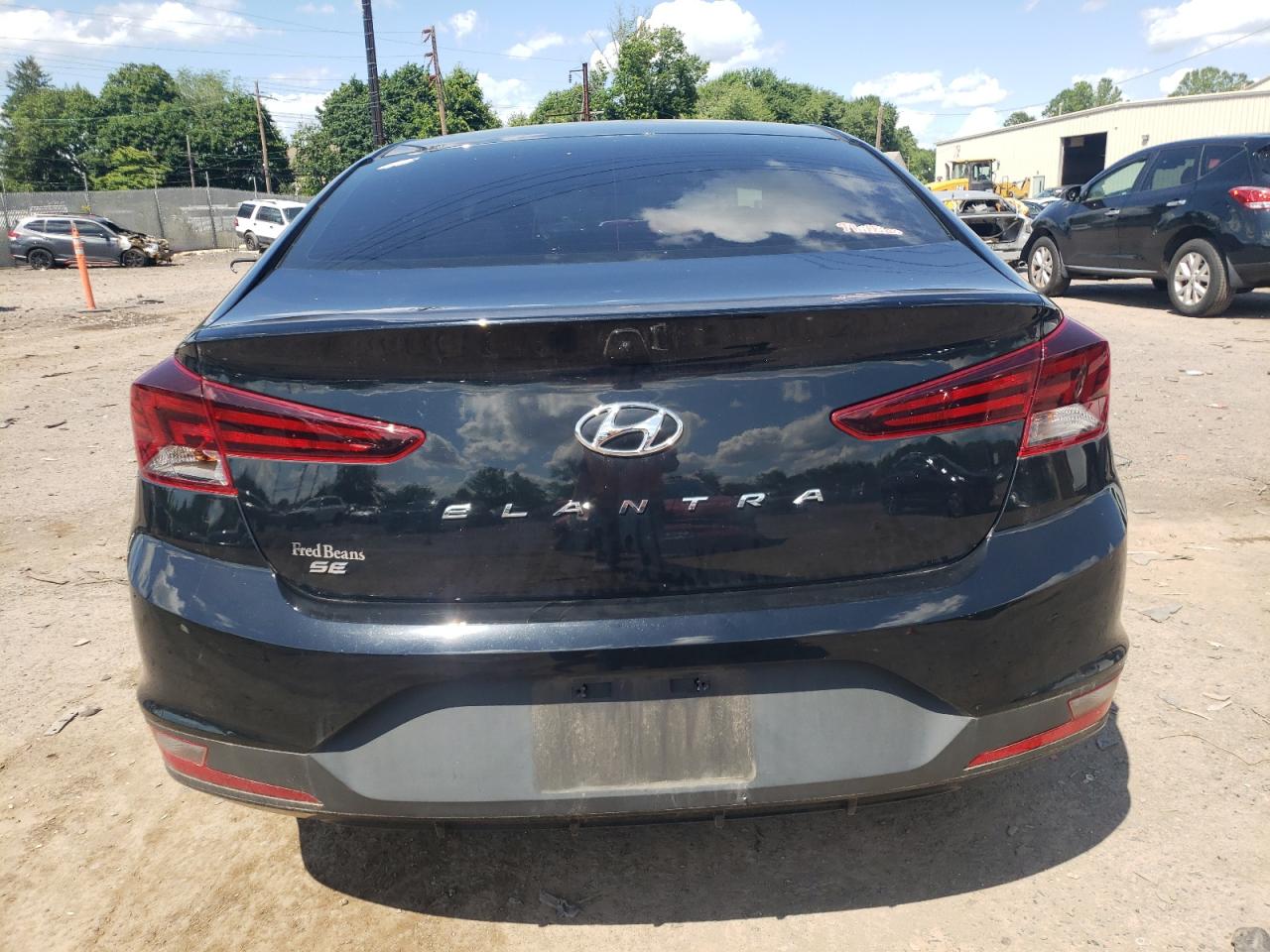 5NPD74LF7KH405752 2019 Hyundai Elantra Se