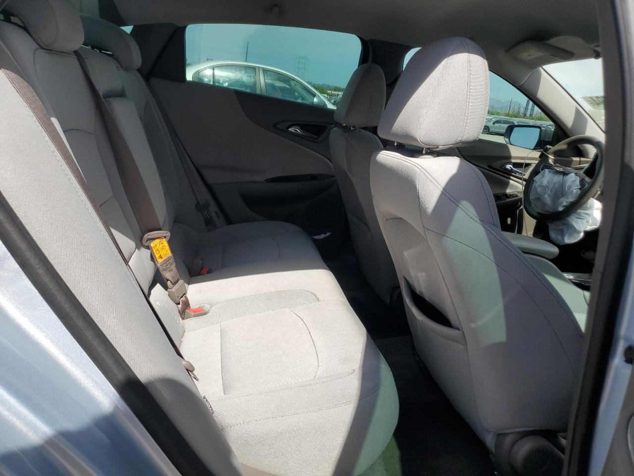 1G1ZD5ST6JF126208 2018 Chevrolet Malibu Lt