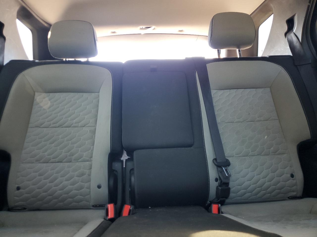 3GNAXKEV5KS565329 2019 Chevrolet Equinox Lt