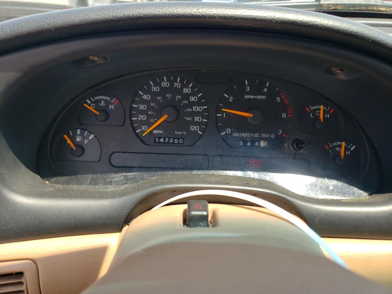 1FAFP4047WF138923 1998 Ford Mustang