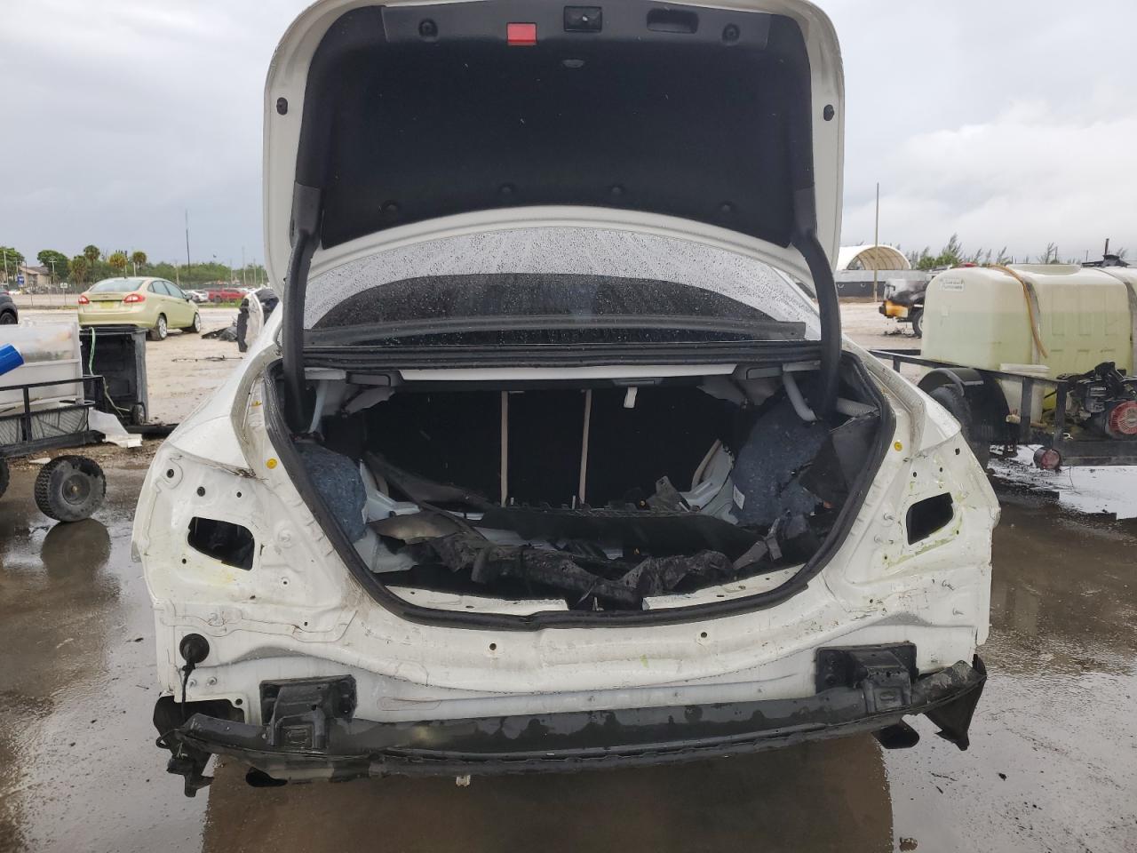 WDDZF4JB8KA623124 2019 Mercedes-Benz E 300