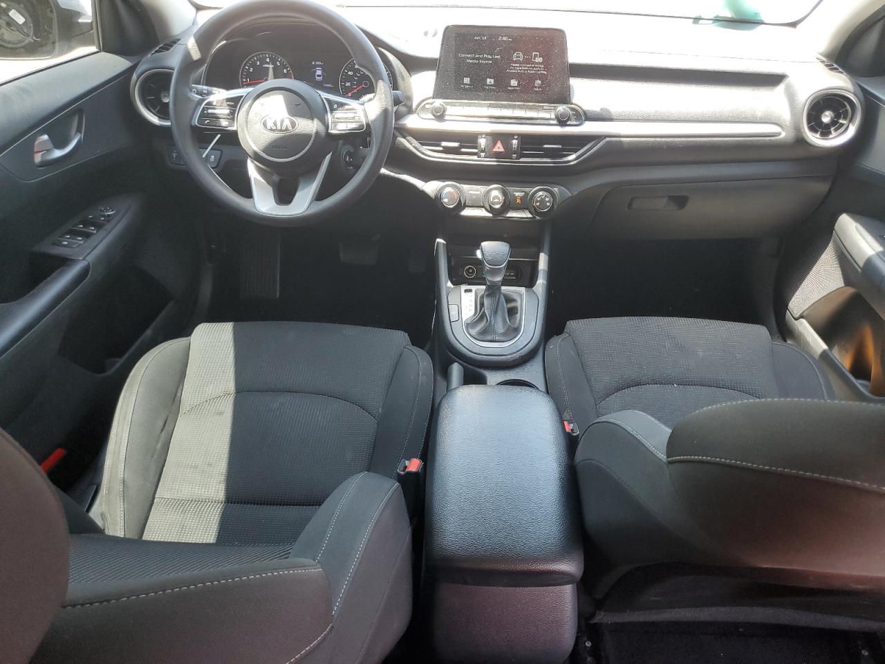 3KPF24AD2ME273239 2021 Kia Forte Fe