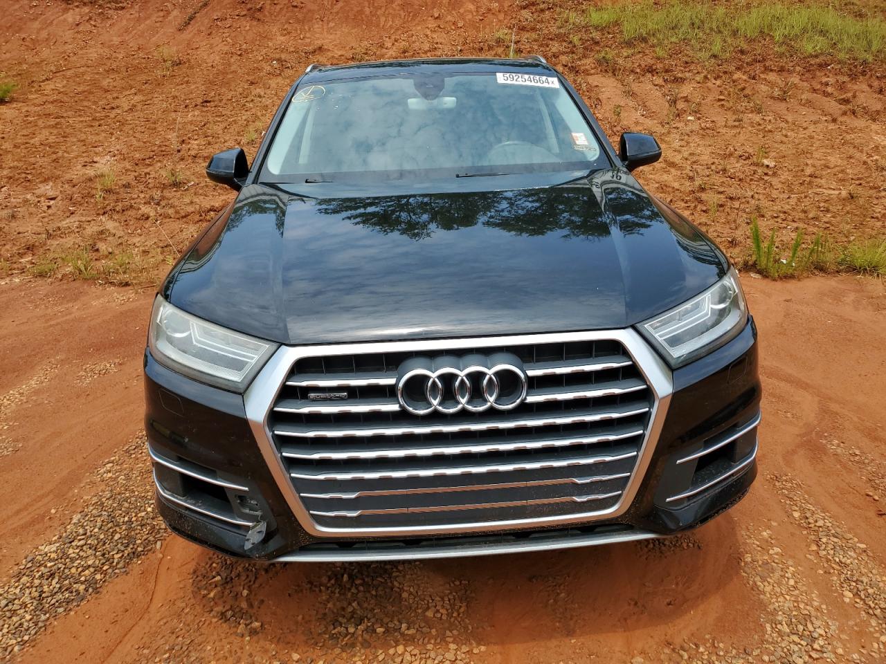 2017 Audi Q7 Premium vin: WA1AAAF72HD001998