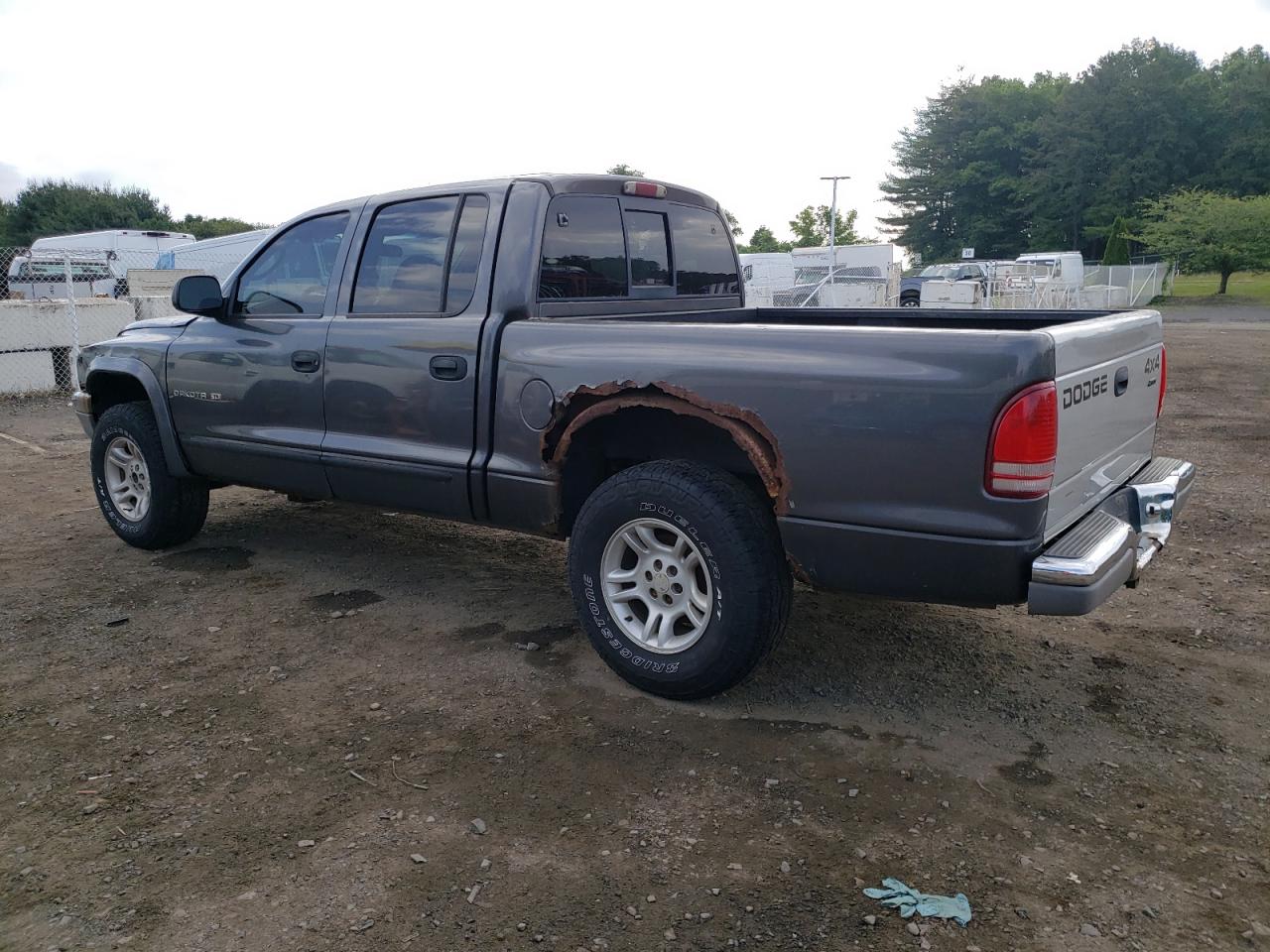 1B7HG48NX2S563862 2002 Dodge Dakota Quad Slt