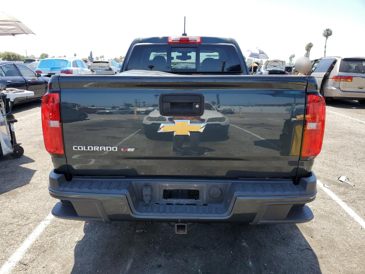 1GCHTDEN0J1245365 2018 Chevrolet Colorado Z71