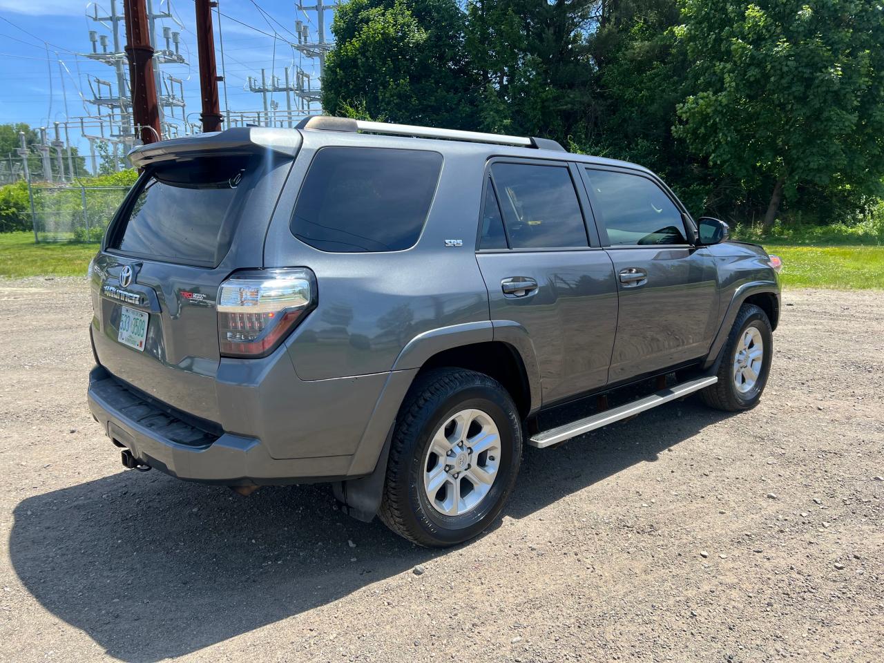 2019 Toyota 4Runner Sr5 vin: JTEZU5JR6K5197795