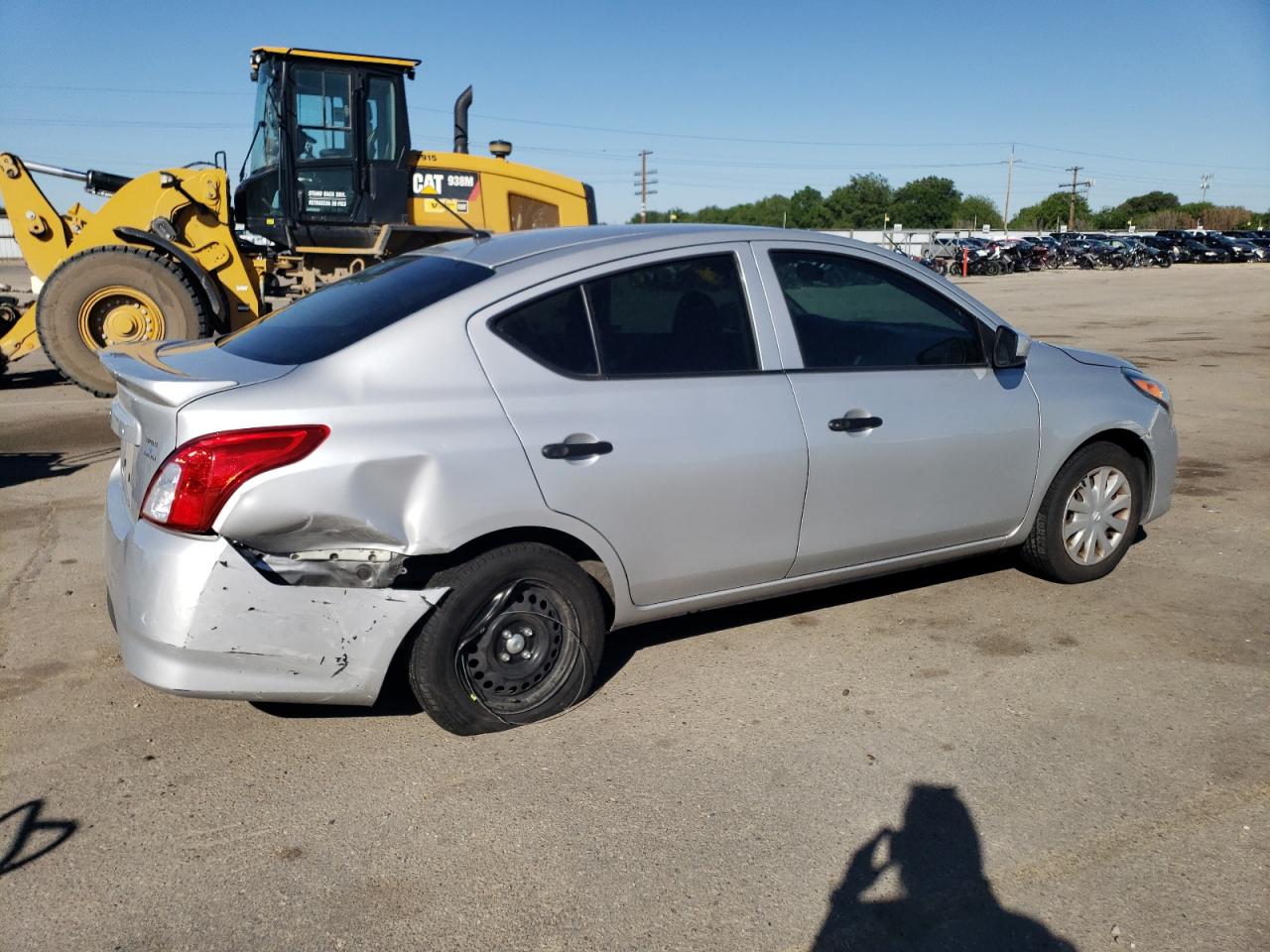 2017 Nissan Versa S vin: 3N1CN7APXHL851047