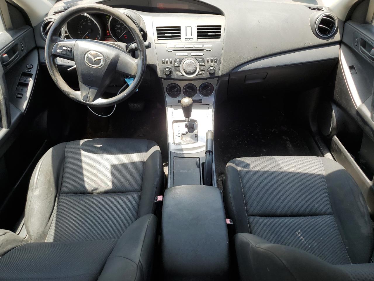 JM1BL1UF5B1403778 2011 Mazda 3 I