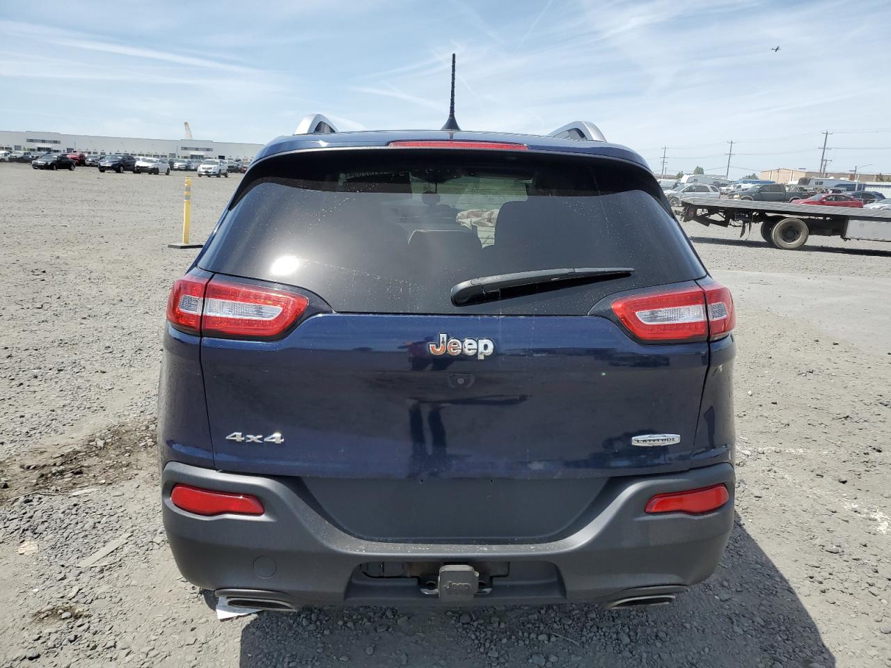 1C4PJMCS7GW164076 2016 Jeep Cherokee Latitude