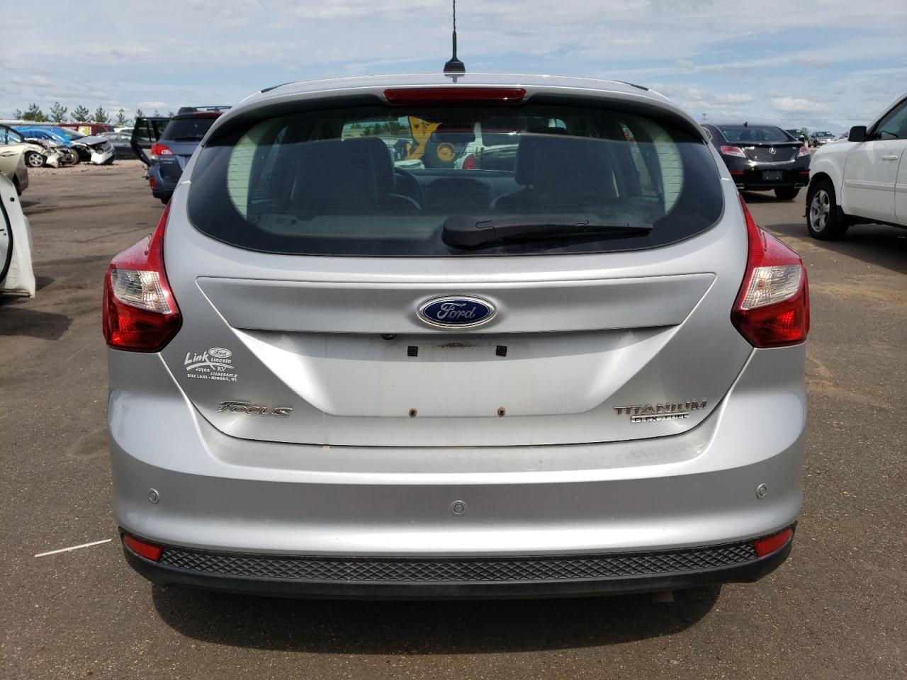 1FADP3N28EL349735 2014 Ford Focus Titanium