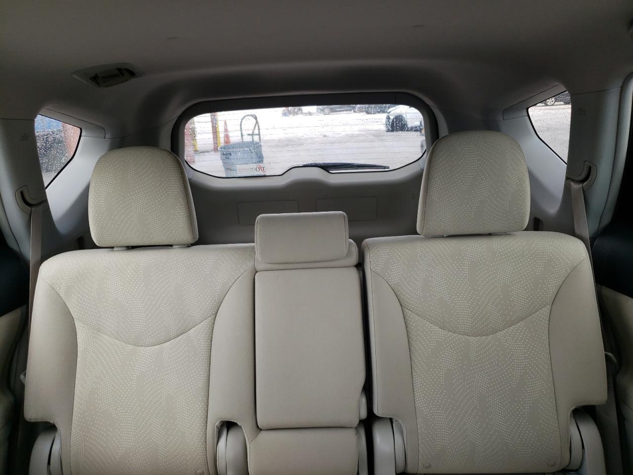 JTDZN3EU3E3298734 2014 Toyota Prius V