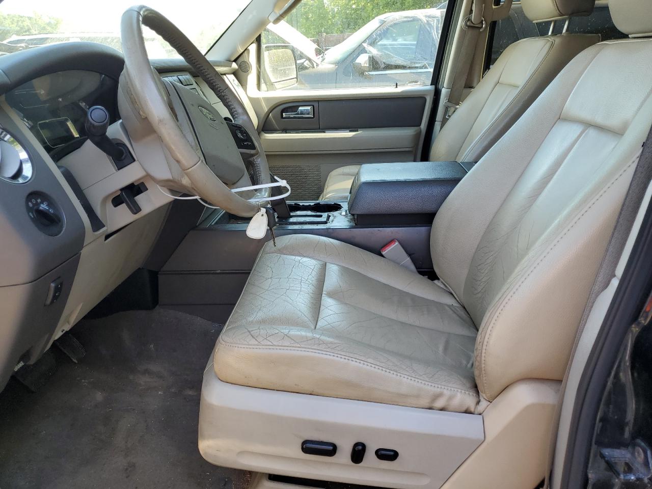 1FMJU1J54BEF06098 2011 Ford Expedition Xlt