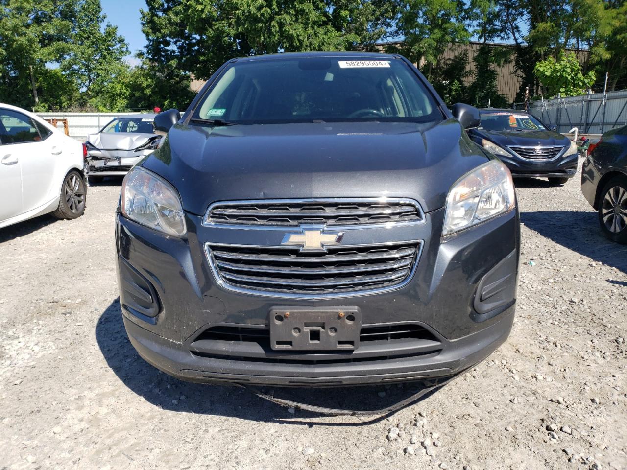 2016 Chevrolet Trax Ls vin: 3GNCJNSB3GL255235