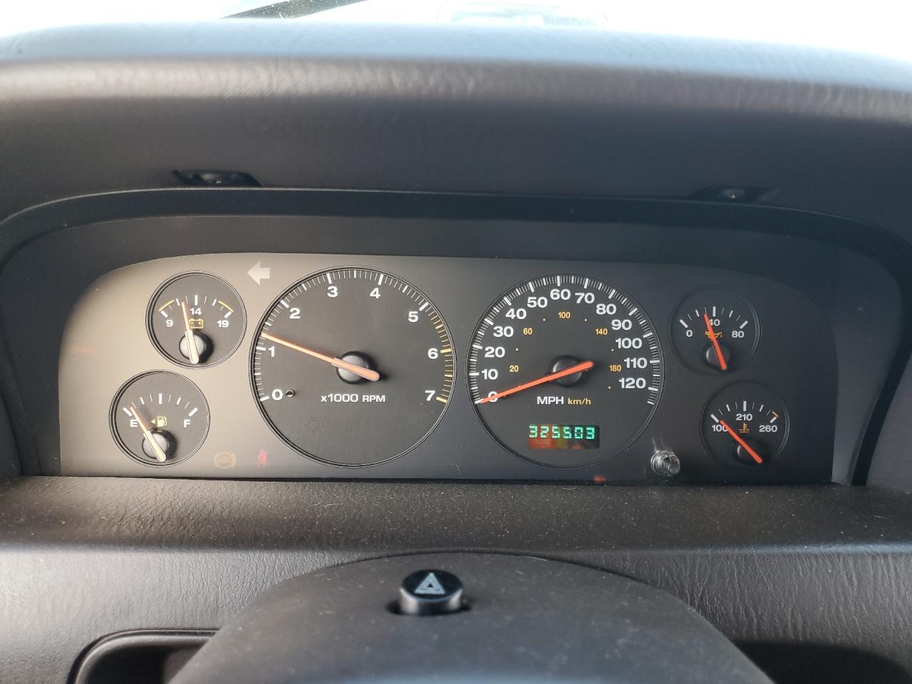 1J4GX48S91C646025 2001 Jeep Grand Cherokee Laredo