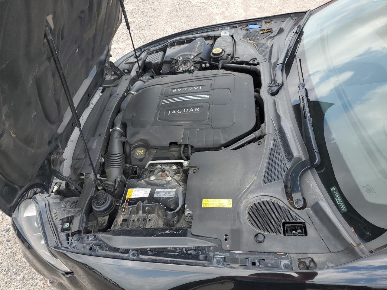 SAJWA4FB8CLB45639 2012 Jaguar Xk