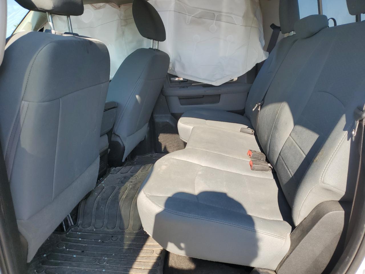 1C6RR7TT0HS696653 2017 Ram 1500 Slt