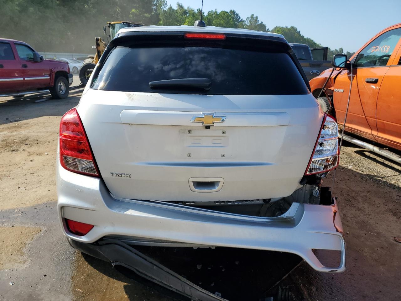 2020 Chevrolet Trax Ls vin: 3GNCJKSB5LL127880