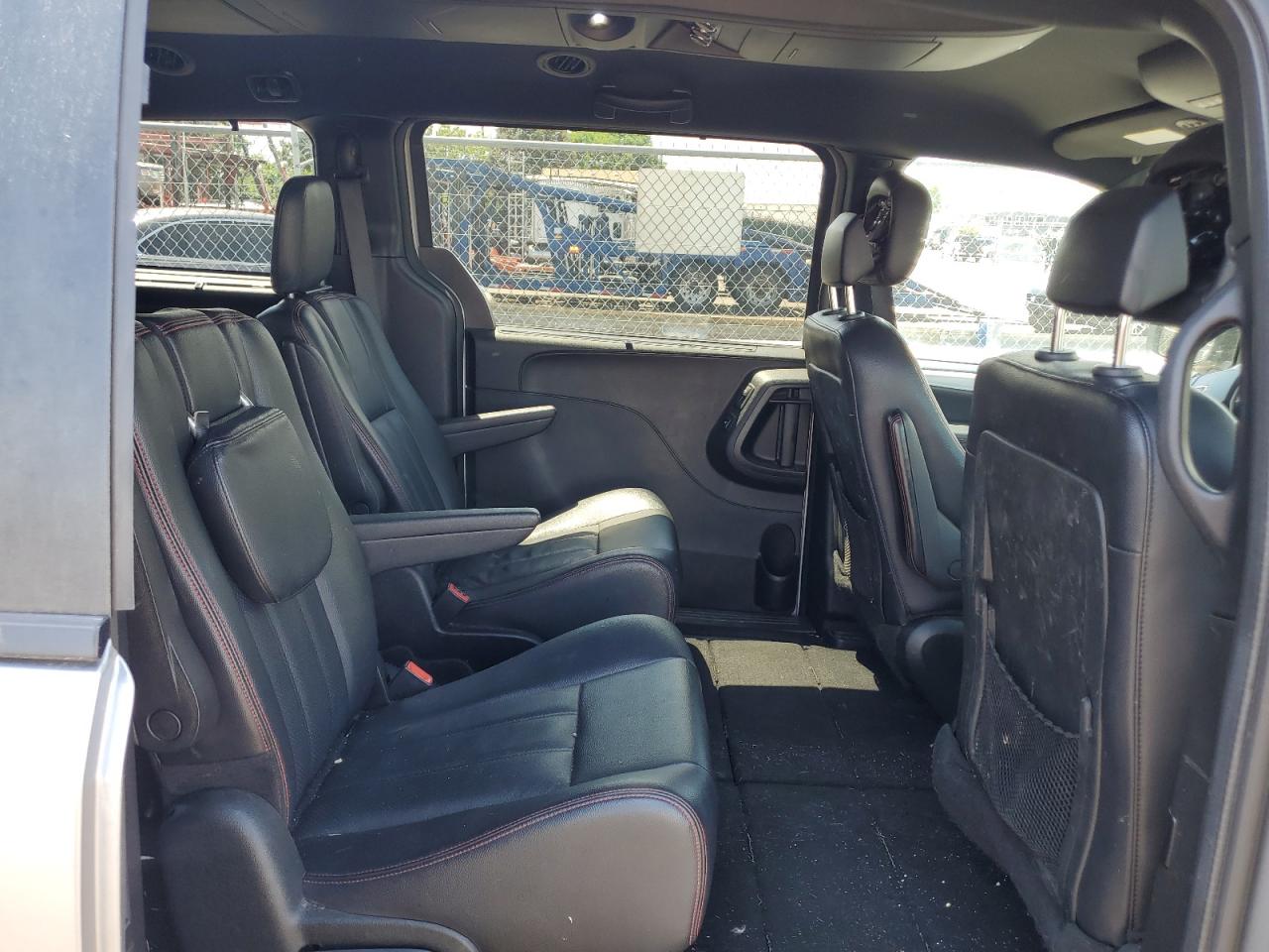 2C4RDGEG8HR716088 2017 Dodge Grand Caravan Gt