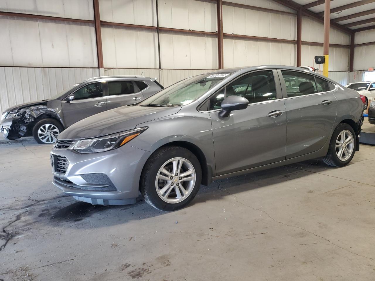 1G1BE5SM9J7183102 CHEVROLET CRUZE 2018