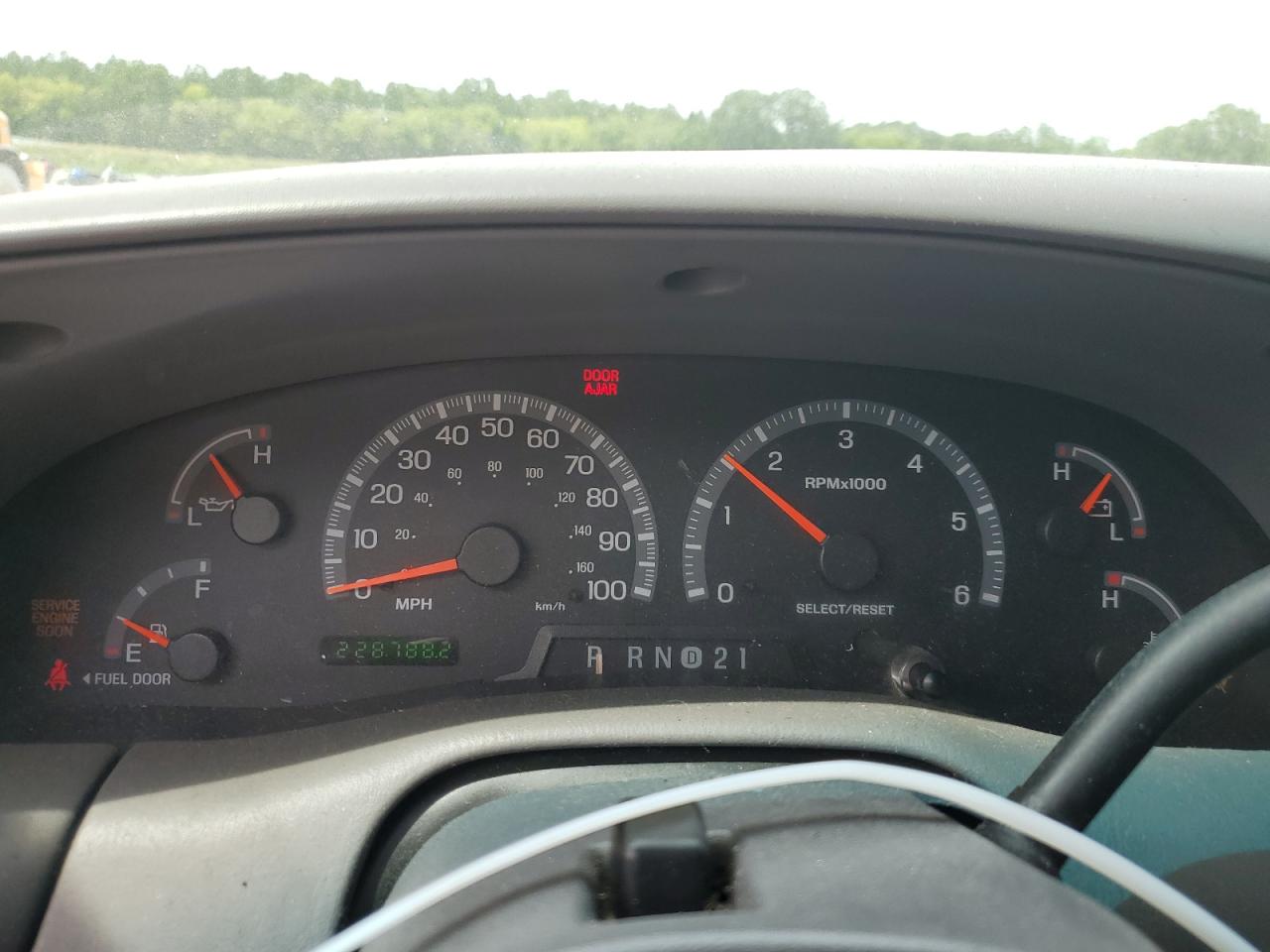 1FTRX17202NA11411 2002 Ford F150