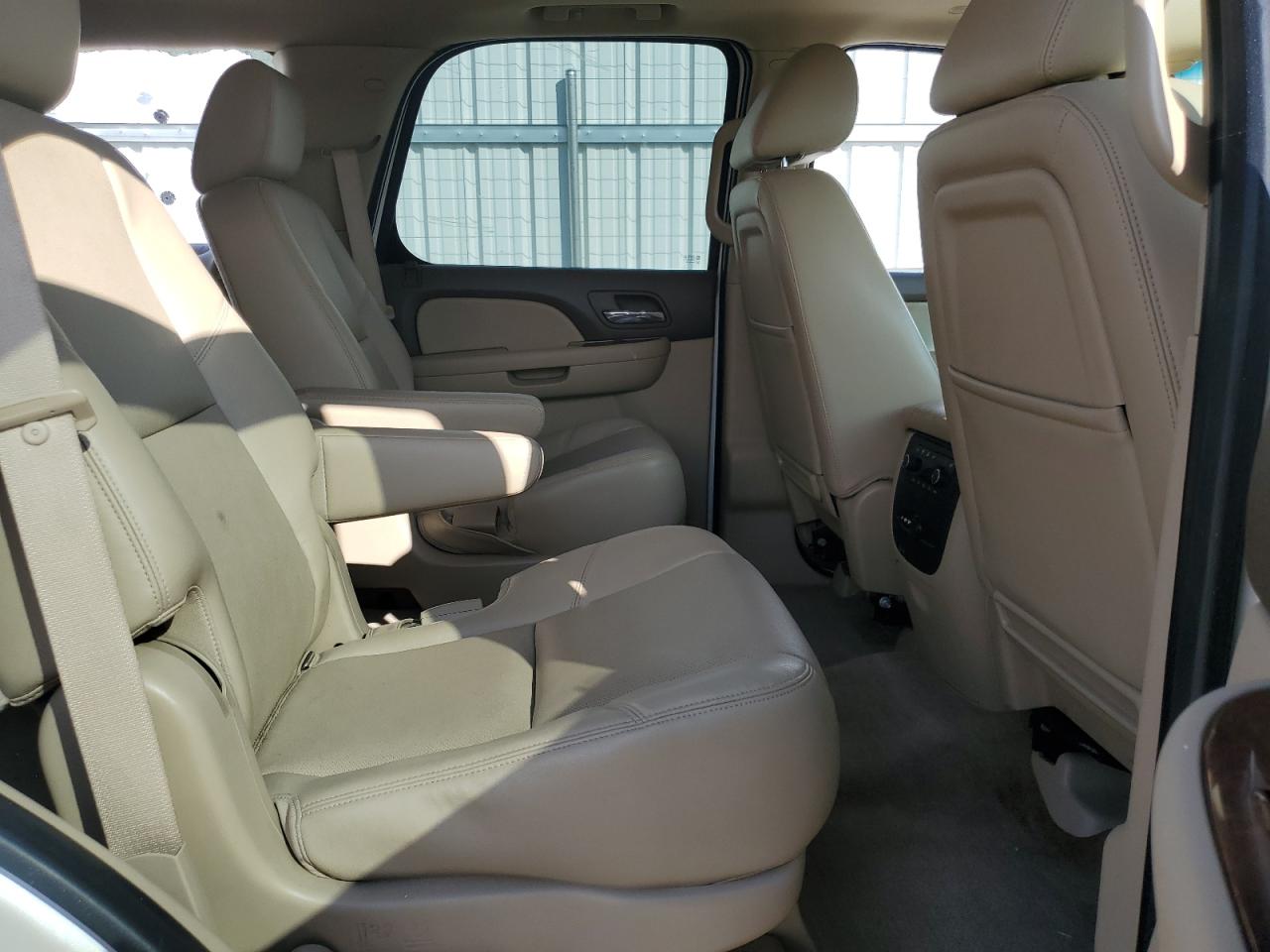 1GNSKCE09CR313830 2012 Chevrolet Tahoe K1500 Ltz