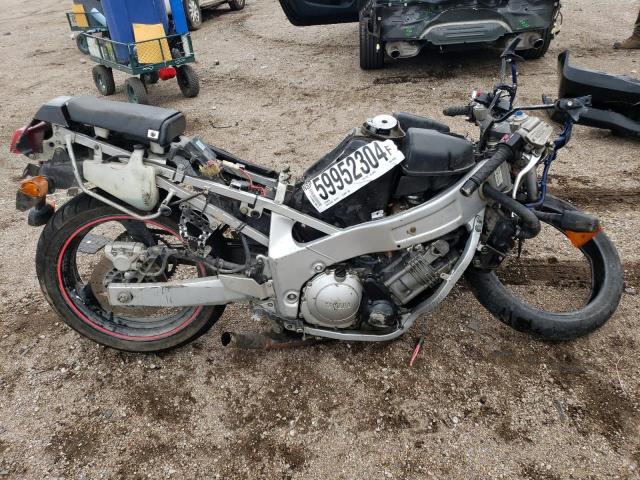 Global Auto Auctions: 1994 YAMAHA FZR600 R